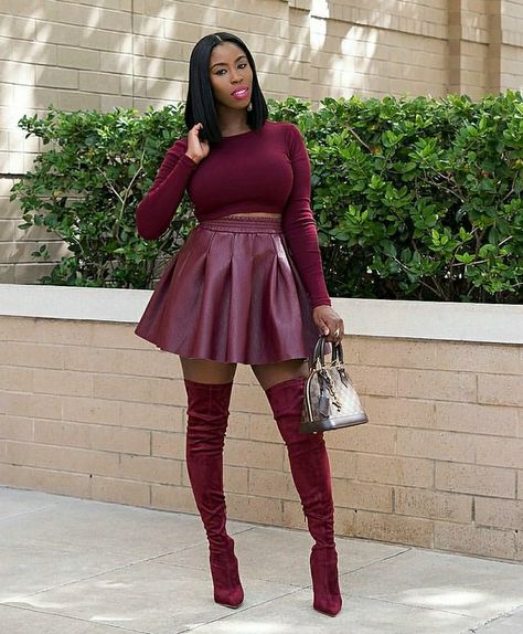 Bota Over, Burgundy Outfit, Wardrobe Tips, Outfits Chic, Classy Casual Outfits, Nice Style, Casual Chic Outfit, Black Women Fashion, Chic Fashion