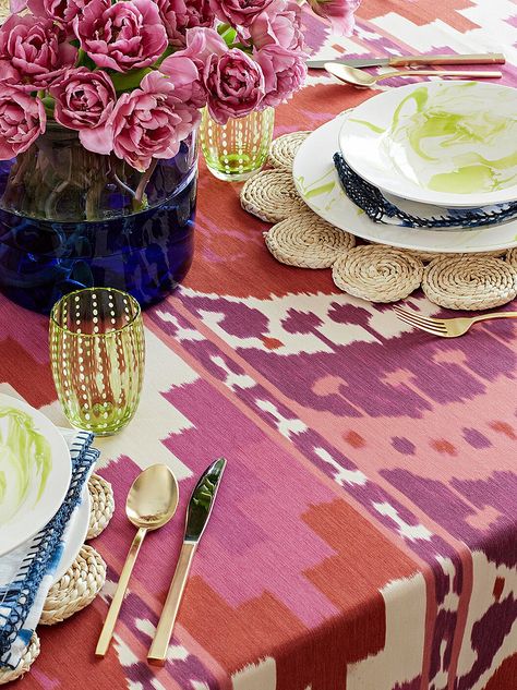 dining room tabletop with place settings Cool Wall Painting Ideas, Ikat Tablecloth, Wall Painting Ideas, Paloma Contreras, Saarinen Table, Desert Living, Japanese Quilts, Brass Coffee Table, Tiny House Decor