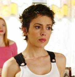 Cute short feminine hairstyles for curly haired trans lady ... Alyssa Milano Hair, Edgy Short Haircuts, Feminine Hairstyles, Crop Hair, Short Sassy Hair, Edgy Short Hair, Alyssa Milano, Pixie Hairstyles, Messy Hairstyles