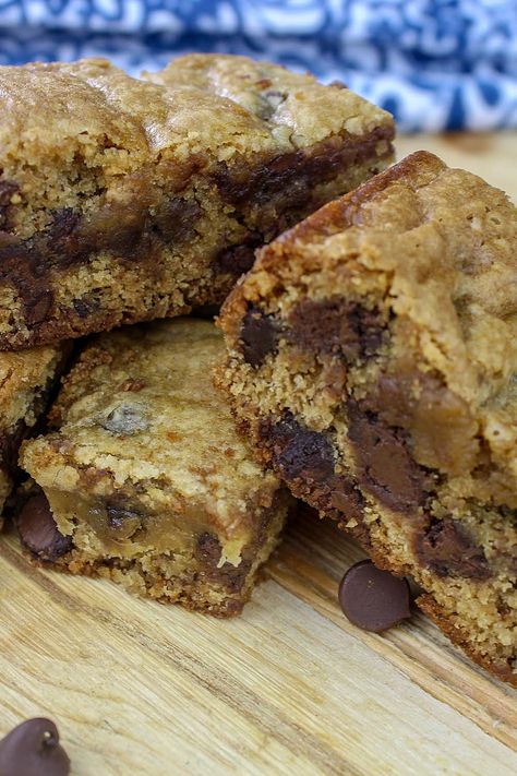 Banana Chocolate Chip Bars, Honey Peanut Butter, Banana Honey, Banana Bars, Chocolate Chip Bars, Peanut Butter Honey, Peanut Butter Bars, Banana Chocolate, Peanut Butter Chocolate Chip