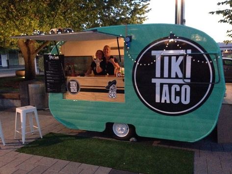 Slingin Tacos #tikitaconz #foodtruck #nightmarket | Food truck design, Food truck business, Truck design Creative Food Trailer, Taco Trailer, Food Truck Design Logo, Aloita Resort, Kombi Food Truck, Foodtrucks Ideas, Taco Food Truck, Food Vans, Food Trailers