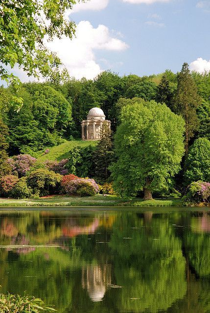 Temple Of Apollo, Taman Air, Pride Prejudice, Have Inspiration, Alam Yang Indah, Nature Aesthetic, Pretty Places, Green Aesthetic, Dream Garden