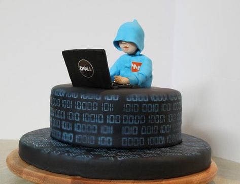 Cyber warrior cake - Cake by yael - CakesDecor Bolo Motocross, Computer Cake, Birthday Cakes For Men, Cakes For Men, Cake Cover, Birthday Meme, Novelty Cakes, Cake Designs Birthday, Graduation Cakes