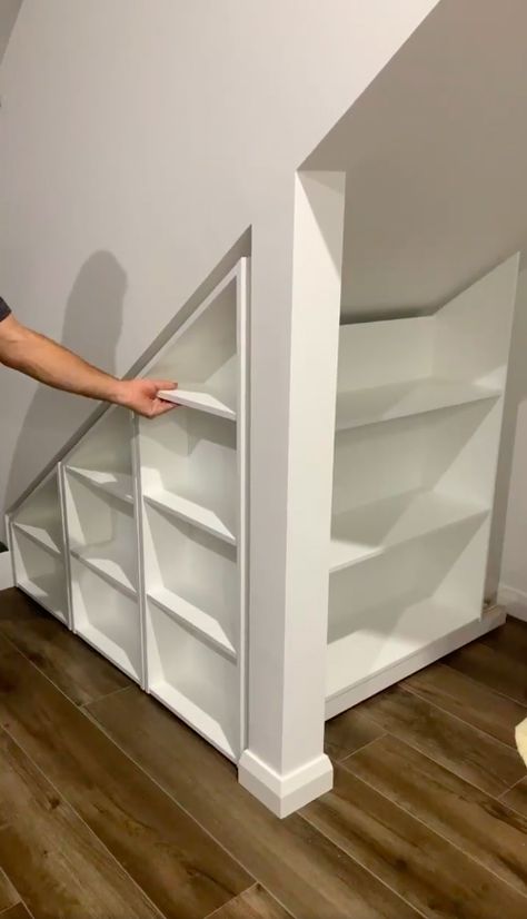 Shoe Rack Under Stairs, Stair Storage Ideas, Under Stair Storage Ideas, Shoe Storage Under Stairs, Diy Built In Wardrobes, Shelves Under Stairs, Under Stairs Space, Stair Bookshelf, Under Stairs Storage Ideas