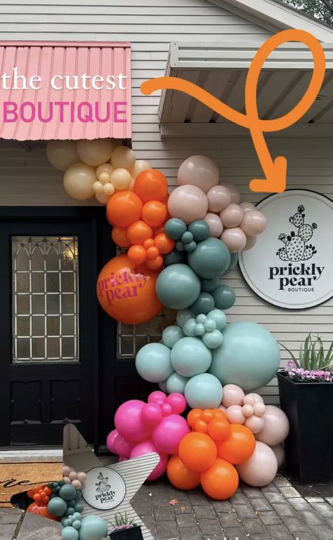 Color Block Balloon Arch, Retro Balloon Garland, Balloon Arch Color Scheme, Balloon Color Schemes, Colorful Balloon Arch, Business Balloons, Coffee Themed Party, Trendy Balloons, Ballon Party