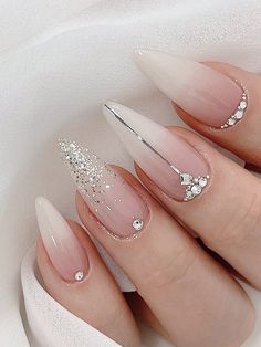 Nail Signs, Nails With White, Space Nails, 2024 Nails, Holiday Nail Designs, Design 2023, Pearl Nails, Pearl Powder, Nail Art Wedding