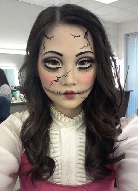 Dolly Creepy Doll Makeup, Broken Doll Costume, Cracked Doll Makeup, Broken Doll Makeup, Cracked Doll, Doll Makeup Halloween, Makeup Pinterest, Porcelain Doll Makeup, Halloweenský Makeup