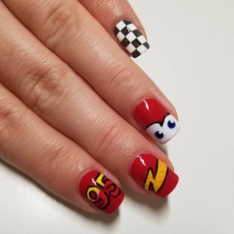 Lightning Mcqueen Nail Art, Disney Cars Theme Nails, Lightning Mcqueen Nails Art Ideas, Cars Inspired Nails, Pixar Cars Nails, Cars Nails Designs, Lightning Mcqueen Makeup, Cars Nails Disney, Lightning Mcqueen Nails