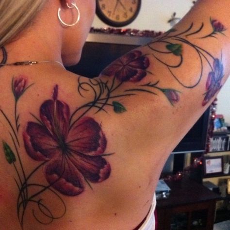 Very pretty! I love how it starts from the back and works it's way over the shoulder and down the arm Stingray Tattoo, Purple Tattoos, Tattoo Feminina, Tattoo Sleeve, Landscape Artist, Piercing Tattoo, Creative Tattoos, Love Tattoos, Pretty Tattoos