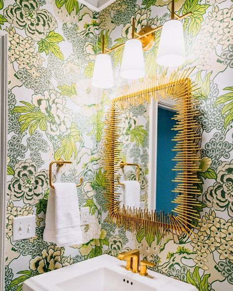 Liz Tew Interiors on Instagram: “Wallpaper for the W I N in this little powder bath. 💫 . . . . . #LizTewInteriors #LTIGVL #WallpaperOfTheDay #Thibaut #Honshu #VisualComfort…” Honshu Wallpaper, Thibaut Wallpaper Bathroom, Thibaut Honshu, La Jolla Houses, Thibaut Wallpaper, Bathroom Stuff, Bathroom Reno, Interior Define, Powder Bath