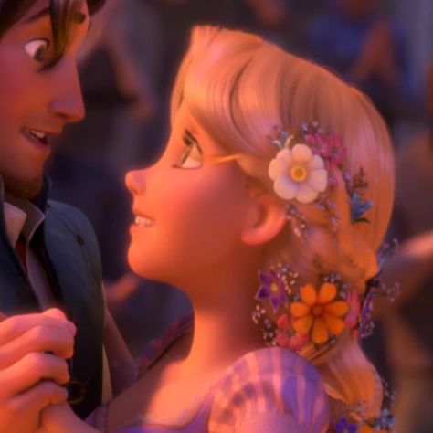 Rapunzel And Eugene Wallpaper, Eugene Wallpaper, Rapunzel And Eugene, Disney Icons, Cute Disney Pictures, Disney Rapunzel, Cute Cute, The Frog, Hello Friend