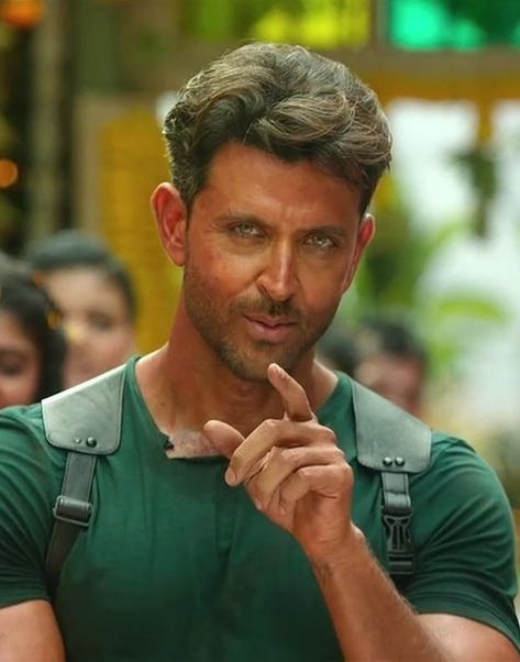 Hrithik Roshan Hairstyle, Indian Bollywood Actors, Demi God, Zayn Malik Style, Uhd Wallpaper, Indian Actors, John Abraham, Galaxy Pictures, Tiger Shroff