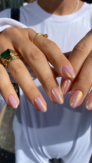 Peach Metallic Nails, Summer Nails Metallic, Warm Spring Nails, Pink And Yellow Chrome Nails, Summer Transition Nails, Chrome Nails Spring, Summer Gold Nails, Summer Shimmer Nails, Metallic Summer Nails