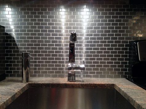 Top 50 Best Metal Backsplash Ideas - Kitchen Interior Designs Stainless Steel Subway Tile, Kitchen Window Treatments Diy, Kitchen Collage, Stainless Steel Tile Backsplash, Kitchen Tiling, Brew Room, Bar Backsplash, Kitchen Backsplash Tile Designs, Backsplash Tile Design