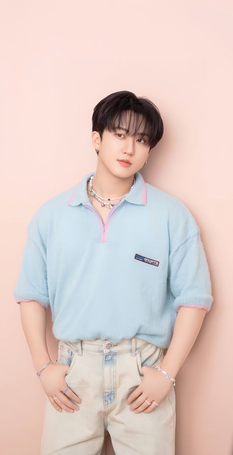 #CHANGBIN #WALLPAPER #STRAYKIDS Chang Bin Stray Kids, Dwaekki Wallpaper, Changbin Boyfriend Material Stray Kids, Changbin Pink, Changbin Cute, Straykids Photocards, Superbowl Poster, Changbin Wallpaper, Skz Changbin