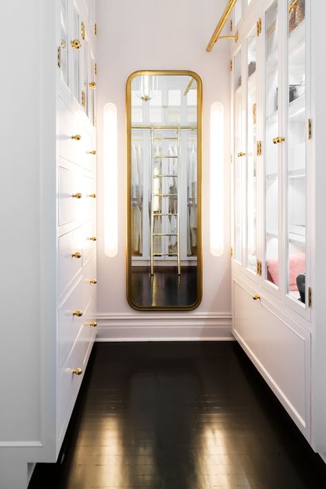 Narrow Closet Design, Classy Apartment, Narrow Closet, Closet Mirror, Walking Closet, White Closet, Bathroom Organization Diy, Up House, Trendy Bedroom