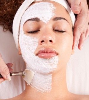 Ayurvedic skin care Piling Face, Homemade Acne Mask, Ayurvedic Skin Care, Course Hair, Balayage Blond, Acne Mask, Skincare Blogger, Makeup Course, Beauty Parlor