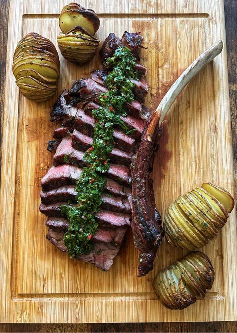 foodmyheart Steak Chimichurri, Sunshine Wedding, Tomahawk Steak, Hasselback Potatoes, Steak Plates, Sushi Sandwich, Christmas Dinner Party, Dinner Bread, Cheese Dessert