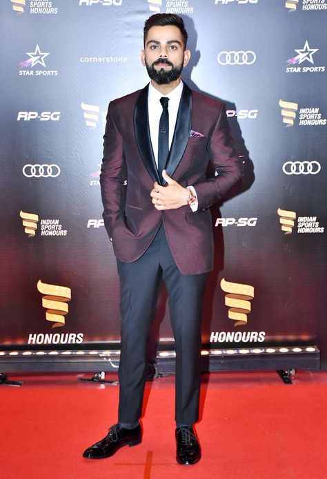 Osam Virat Kohli Virat Kohli In Suit, Reception Blazer For Groom, Burgundy Blazer Outfit, Best Wedding Suits For Men, Indian Wedding Suits Men, Indian Groom Dress, Man Dress Design, Gents Shirts, Nehru Jacket For Men