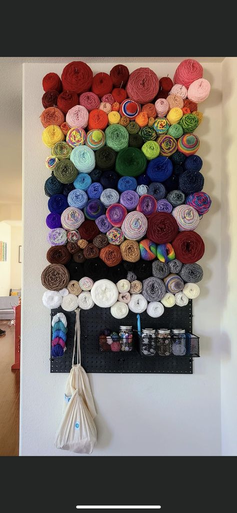 Pegboard Yarn Storage, Yarn Pegboard, Yarn Storage Ideas Small Spaces, Diy Yarn Storage Ideas, Diy Yarn Storage, Yarn Storage Ideas, Storage Ideas Bedroom, Yarn Storage Solutions, Organize Crafts