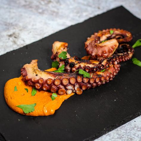 Sous Vide Octopus, Sous Vide Seafood, Sous Vide Octopus Recipes, Octopus And Potatoes Recipe, Fancy Seafood Dishes, Pulpo Recipe, Octopus Dishes, Grilled Octopus Recipe, Octopus Recipes