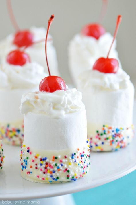 The ultimate Birthday Cake Alternatives roundup ... over 70 delicious recipes perfect for adults and for kids alike, including these Chocolate Dipped Sundae Marshmallows from Finding Zest! These fun dessert ideas range from healthy to decadent. Awesome non cake birthday ideas your whole family will love! | Hello Little Home Epic Kitchen, Ice Cream Sundae Recipe, Marshmallow Recipes, Birthday Cake Alternatives, Sundae Recipes, Cake Alternatives, Dishes Recipe, Healthy Birthday, 11 Birthday