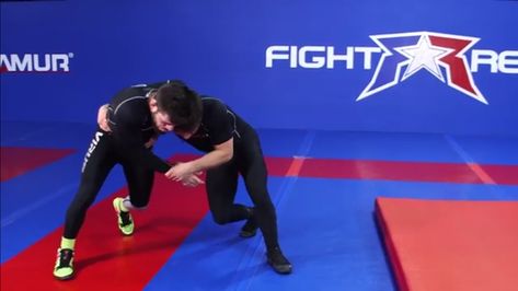 6 Wrestling Drills You Can Do from Home without a Mat or Partner Wrestling Drills, Make A Puppet, Half Nelson, Wrestling Mat, Youth Wrestling, Speed Drills, Strong Back, Back Steps, Pull Up Bar