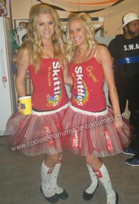 Skittle Costume, Skittles Costume, Friends Costumes, Makeup Party Decorations, Stitch Costume, Candy Costumes, Homemade Costume, Holloween Costume, Makeup Party