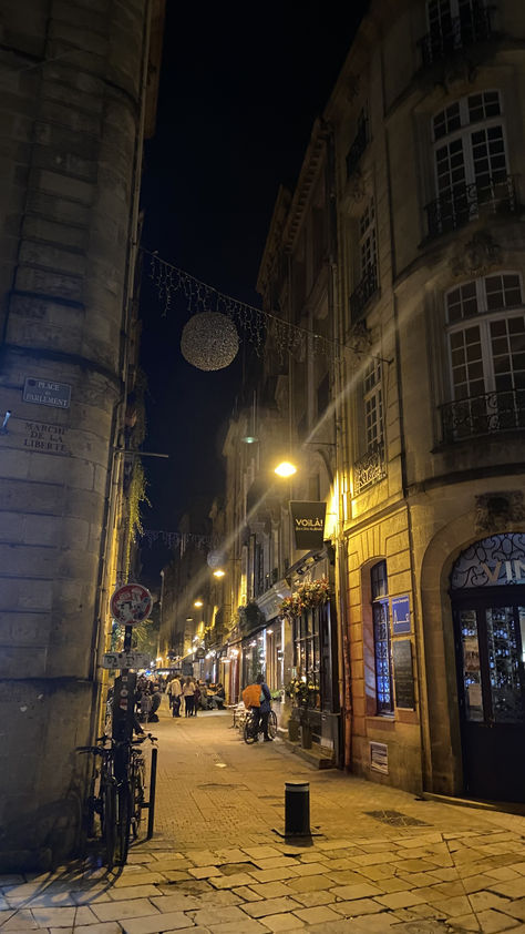 Streets of Bordeaux at night Paris Streets At Night, Bordeaux Aesthetic, Aesthetic Cities, France Night, Madrid Aesthetic, Photo Tiktok, Europe Street, Pretty City, Fake Account