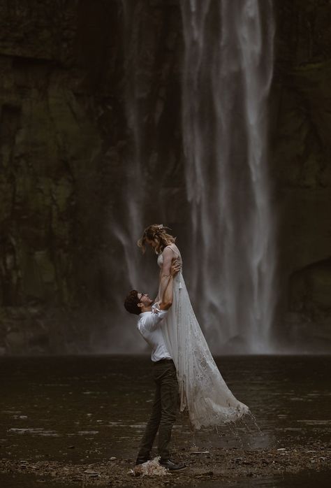 Waterfall Elopement Photography, Taughannock Falls Wedding, Prewedding Waterfall, Author Pictures, Fun Engagement Shoot Ideas, Wisconsin Elopement, Wedding Iceland, Ohio Elopement, Waterfall Photoshoot