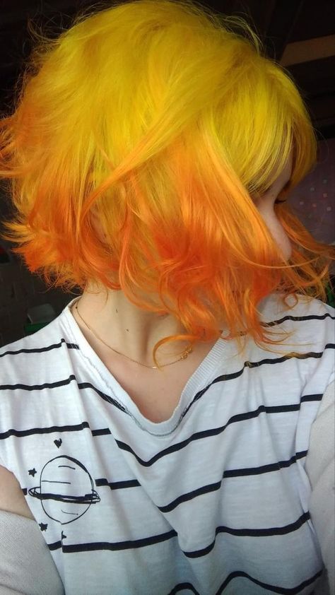 Yellow Dyed Hair Short, Yellow To Orange Hair, Fire Hair Short, Yellow Orange Hair Color, Yellow Hair Dye Ideas, Split Hair Aesthetic, Short Fire Hair, Bright Hair Dye Ideas, Fire Hair Color Short