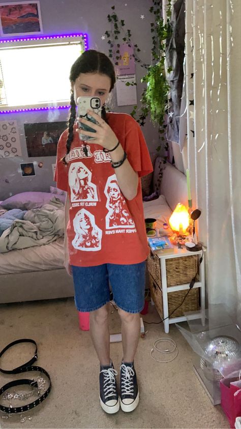 Billie Eilish Hit Me Hard And Soft Concert Outfits, Billie Eilish Hmhas Concert Outfits, Outfits To Wear To Billie Eilish Concert, Billie Eilish Concert Outfit Ideas 2024, Billie Eilish Fits, Billie Eilish Concert Fits, Concert Lookbook, Billie Eilish Concert Outfit Ideas, Billie Eilish Merch Outfit