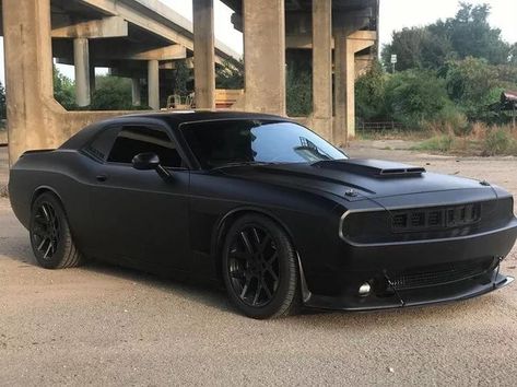 Damn Babe..sexy Dodge for my sexy Hubby😏💋 Matte Black Dodge Challenger, Siyah Mustang, Black Dodge Challenger, Dodge Srt8, Dodge Challenger Black, Challenger Dodge, Dodge Car, Aventador Lamborghini, Dodge Challenger Hellcat