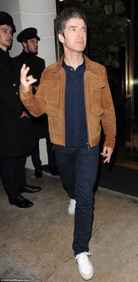 Rocker: Noel Gallagher also attended the dinner party in a suede jacket and navy blue chin... Dinner Party Men Outfit, Noel Gallagher Style, Casual Football, Party Outfit Men, Khaki Coat, Men Fashion Casual Shirts, Noel Gallagher, Rock Outfit, Model Street Style