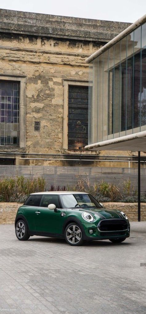 Mini Cooper Green, Mini Cooper Aesthetic, Green Mini Cooper, Physics Girl, Mini Cooper Wallpaper, Mini Cooper Cabrio, Mini Cooper Sd, Cooper Cars, Mini Cooper F56