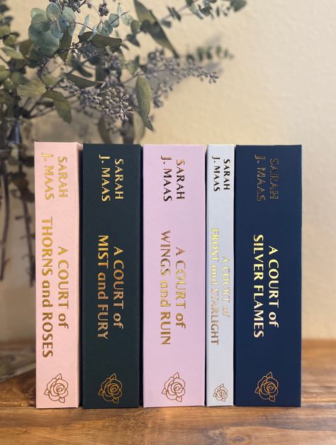 Acotar Book Set, Acotar Special Edition, Hardcover Book Aesthetic, Acotar Book Club Ideas, Acotar Book Binding, Sarah J Maas Books Aesthetic, A Court Of Thorns And Roses Book, Acotar Series Books, Books Like Acotar