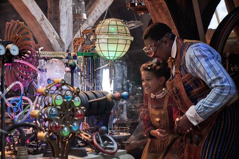 Jingle Jangle: A Christmas Journey Jingle Jangle Movie, Netflix Holiday Movies, Netflix Christmas Movies, Kids Christmas Movies, Hugh Bonneville, Jingle Jangle, Best Christmas Movies, Film Disney, The Greatest Showman