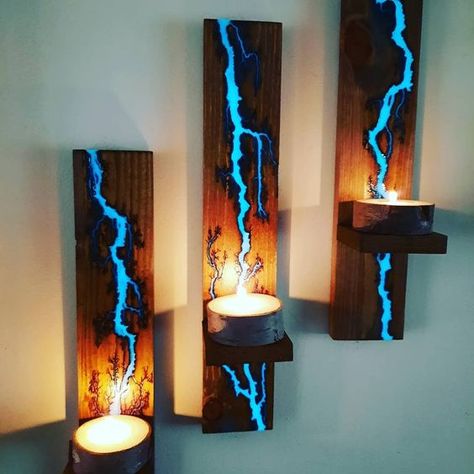 Diy Resin Furniture, Diy Resin Lamp, Diy Wood Projects For Beginners, Diy Resin Table, Resin And Wood Diy, Wood Resin Table, Epoxy Wood Table, Wooden Sculptures, Epoxy Resin Diy