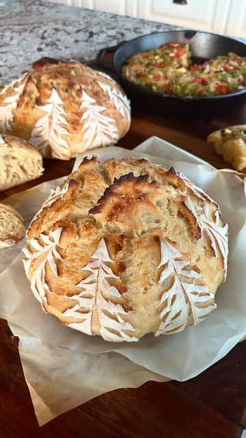 Christmas Tree Scored Bread, Christmas Tree Bread Scoring, Christmas Tree Sourdough Bread Scoring, Tree Sourdough Scoring, Christmas Tree Sourdough Bread, Christmas Tree Scoring Sourdough, Sourdough Score Designs Christmas, Sourdough Scoring Patterns Christmas, Sourdough Bread Christmas Gift