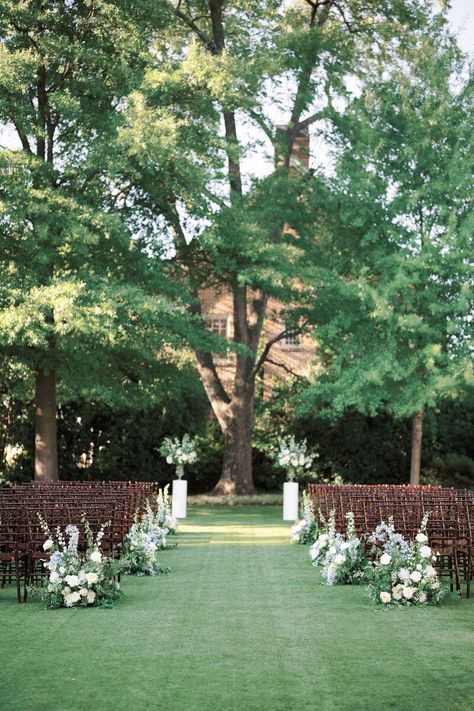 An outdoor wedding ceremony at Merrimon Wynne Ceremony Meadow Arrangement, Merrimon Wynne Wedding, Meadow Wedding Ceremony, Merrimon Wynne, Moodboard Wedding, Meadow Wedding, Aisle Markers, Bridal Pictures, Wedding Vision