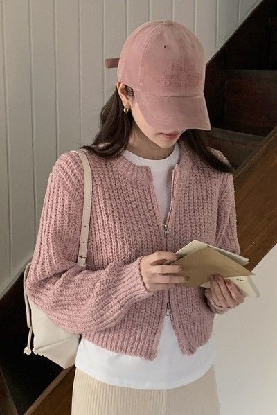 Dusty Pink Clothes, Cute Korean Outfits Aesthetic, Cardigan Korean Outfit, Fall Warm Outfits, Korean Cardigan Outfits, Cardigan Outfit Korean, Korean Fall Fashion, Cardigan Sweater Outfit, Korean Fall Outfits