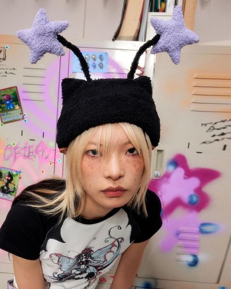 CFIERCE on Instagram: “CFIERCE 23SS Antenna hat🌟” Cat Ears Hat, Funky Hats, Jester Hat, Artsy Photos, Ear Hats, Outfits With Hats, Cool Hats, Knitted Hat, Cute Poses