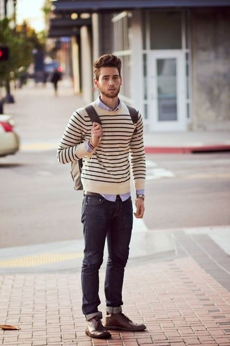 Guys University Outfits (4) Fall Fashion Boots, College Outfits Men, Preppy Winter Outfits, College Guys, Preppy Winter, College Outfit, Mens Spring Fashion, Hipster Mens Fashion, Pullover Outfit