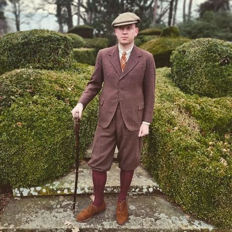 1940’s Mens Fashion, 1920s Menswear, 40s Suit, Plus Fours, Vintage Ootd, Farm Clothes, Vintage Timepiece, Vintage Lifestyle, Vintage Suits