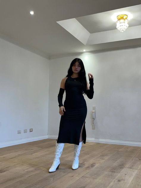 cowboy boots ootd fashion black all black cute girl black hair old woman Long Black Dress With Boots, Black Dress With Boots, Black Dresses With Boots, Dress With Cowboy Boots, Black Ootd, Dresses With Cowboy Boots, Long Bodycon Dress, Long Black Dress, Long Black