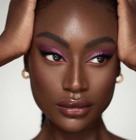 Soft Editorial Makeup, Makeup With Only Eyeshadow, Soft Spring Makeup Looks, Ethereal Makeup Black Women, Ingenue Essence Makeup, Under Eye Makeup Eyeshadow, Soft Glam Dark Skin, Dark Pink Eyeshadow, Dark Skin Eyeshadow