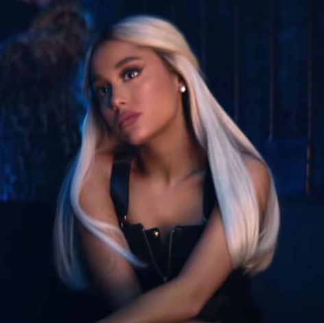 "Then I realized she's right there / And I'm at home like, 'Damn, this ain't fair.'" Break Up With Your Girlfriend, Ariana Grande Hair, Girl Truths, Playing For Keeps, I M Bored, Fun Songs, Life Quotes Love, Dangerous Woman, Living Forever