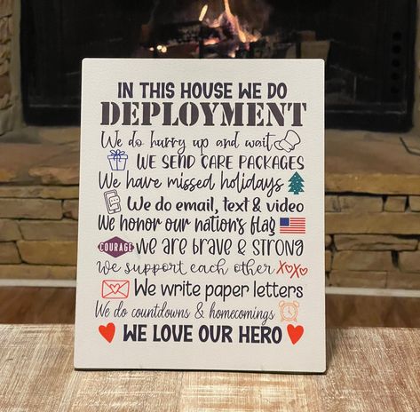 Welcome Home Signs For Military, Deployment Homecoming Signs, Military Send Off Party Ideas, Deployment Countdown, Deployment Party, Military Retirement Parties, Homecoming Signs, Deployment Homecoming, Navy Families