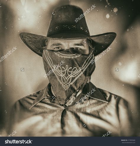 Cowboy Bandit, Old West Outlaws, Evermore Era, Country Backgrounds, Western Film, Tin Man, Game Inspiration, Old West, Face Coverings