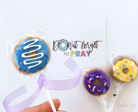 Teaching prayer and a handout + Printable Donut Forget To Pray, Teaching Kids To Pray, Why Do We Pray, Primary Secretary, Prayer For Kids, Donut Printable, Family Home Evening Lessons, Donut Worry, Learning To Pray